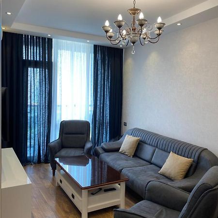 Dar Tower'S Cozy Apartment Батуми Экстерьер фото