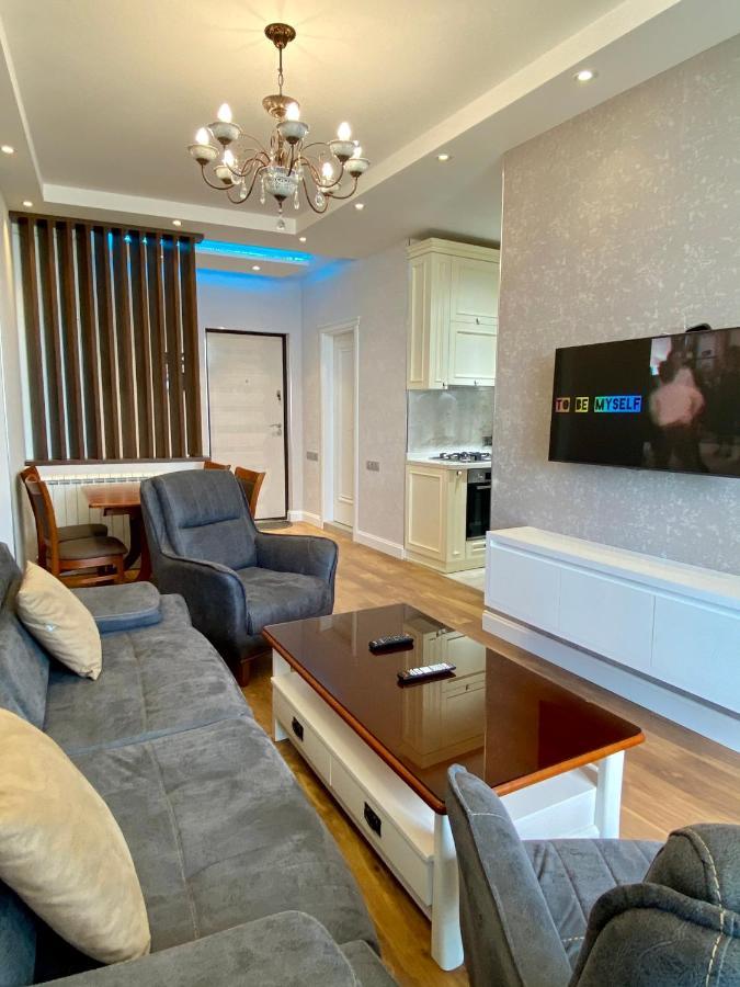Dar Tower'S Cozy Apartment Батуми Экстерьер фото